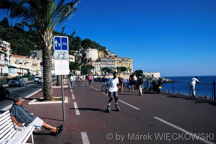 145_promenade_des_angles
